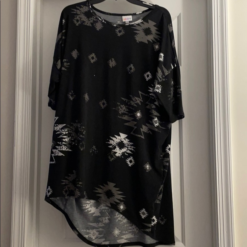 Short sleeve top